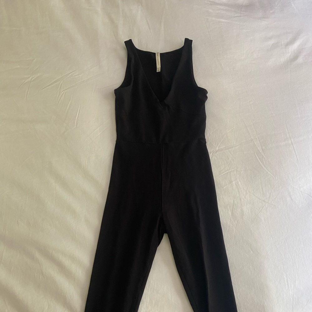 Black Aritzia onesie! In perfect condition!!